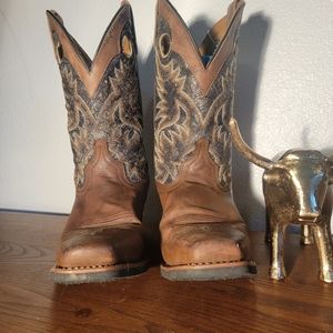 Loredo Cowboy Boots Pull cut outs Snake Skin Texture